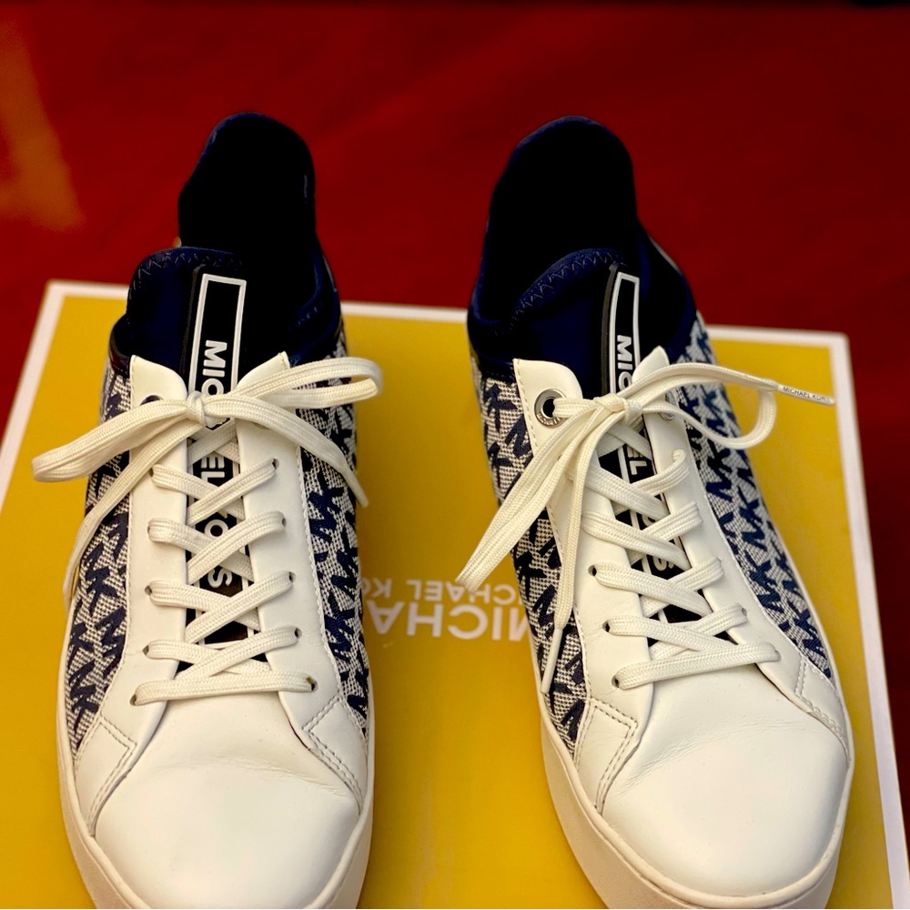 Monogram Michael Kors Sneakers (Blue) 9.5 great condition